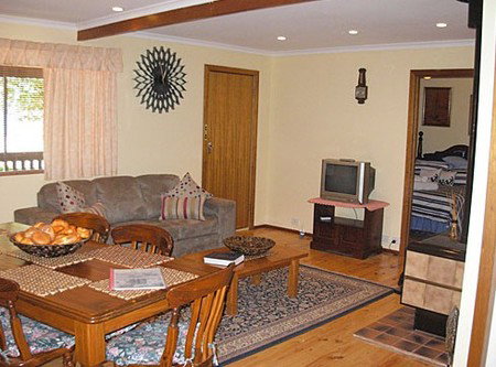 The Liteva Beach House - Tourism Canberra 4