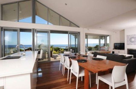 Island Beach Escape - Tourism Canberra 2