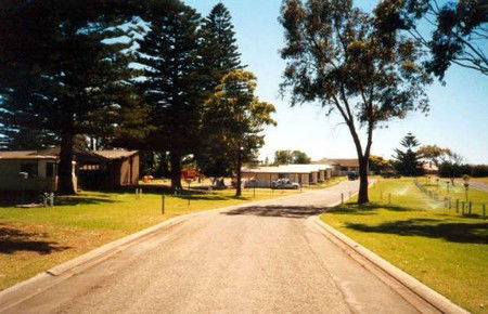 Victor Harbor Beachfront Holiday Park - Tourism Canberra 1