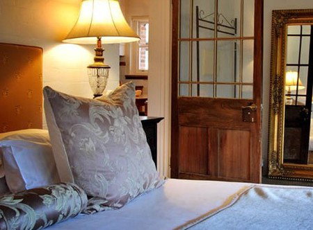 Jacobs Creek Retreat At Moorooroo Park - Tourism Canberra 1