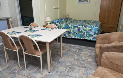 Modra's Apartments Tumby Bay - Tourism Canberra 3