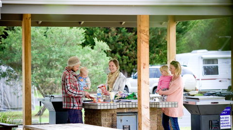 Port Elliot Holiday Park - Tourism Canberra 3