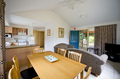 Port Elliot Holiday Park - Tourism Canberra 9