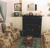 Lavender Cottage Bed And Breakfast Accommodation - Tourism Canberra
