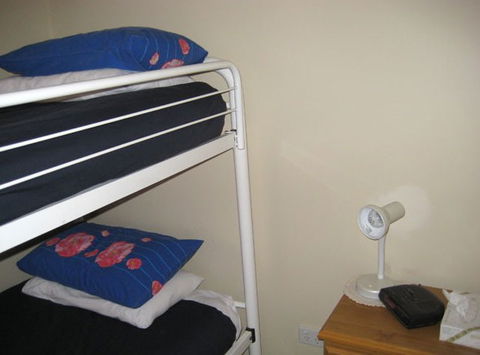 Parndana Hotel Cabins - Tourism Canberra 3