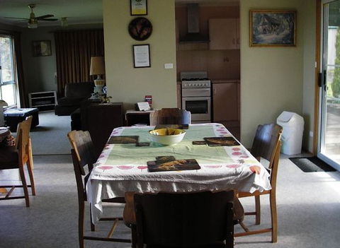 The Folly Holiday Home - Tourism Canberra 4