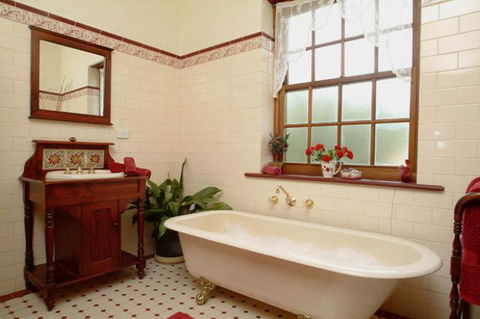 Amanda's Cottage 1899 - Tourism Canberra 1