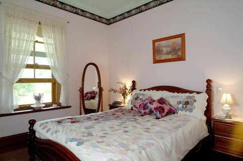 Amanda's Cottage 1899 - Tourism Canberra 2