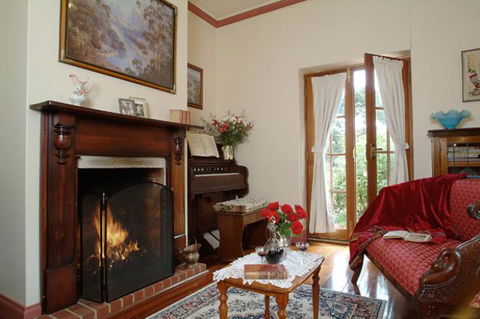 Amanda's Cottage 1899 - Tourism Canberra 5