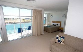 Wallaroo Marina Apartments - Tourism Canberra 3
