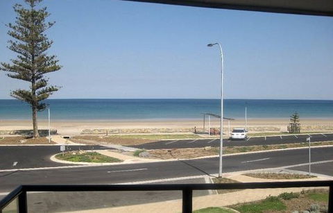 Moana Beach Holiday Apartments - Tourism Canberra 4