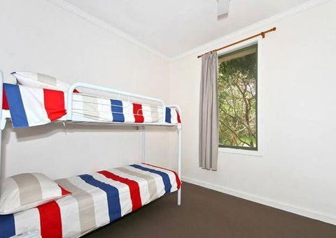 Sea Sand And Scrub Holiday House - Tourism Canberra 1