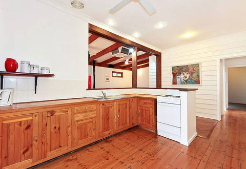 Sea Sand And Scrub Holiday House - Tourism Canberra 6