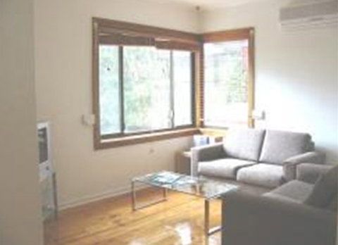 The Birches - Tourism Canberra 5