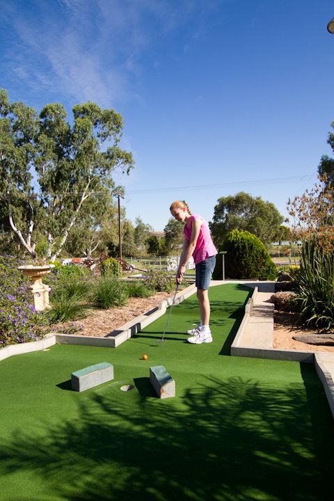 Avoca Dell Caravan Park - Tourism Canberra 2