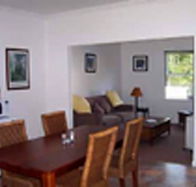 Giants' Table and Cottages - Tourism Canberra