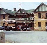 Man-O-Ross Hotel - Tourism Canberra