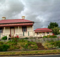 Tier View Twin Cottages - Tourism Canberra