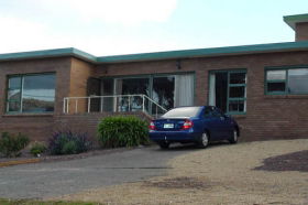 White Beach By The Water Holiday Accommodation - Tourism Canberra 0
