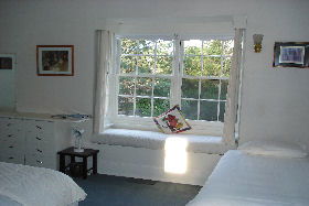 Explorers Lodge B & B - Tourism Canberra 0