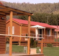 Maydena Country Cabins Accommodation  Alpaca Stud - Tourism Canberra