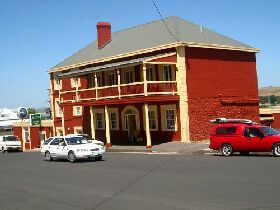 Stanley Hotel - Tourism Canberra 0