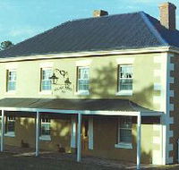 Wilmot Arms Inn - Tourism Canberra