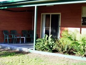 Queechy Cottages - Tourism Canberra 0