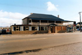 Campbell Town Motel And Bistro - Tourism Canberra 0