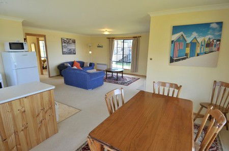 Bruny Island Accommodation Services - Omaroo Cottage - Tourism Canberra 1