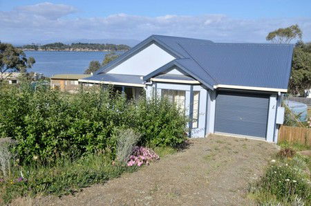 Bruny Island Accommodation Services - Omaroo Cottage - Tourism Canberra 4