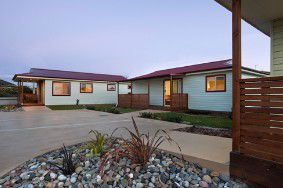 Leisureville Caravan Park - Tourism Canberra 1