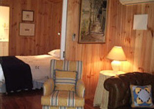 Summer Cottage - Tourism Canberra 3