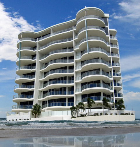 Silver Sea Resort On Sixth - Tourism Canberra 0