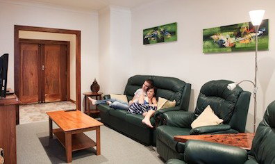 Artisan Spa Views Bed And Breakfast Cottage - Tourism Canberra 2