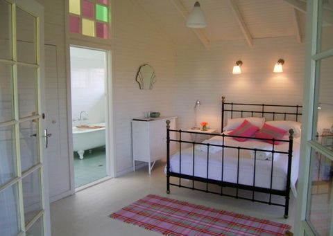 Huskisson Bed & Breakfast - Tourism Canberra 1