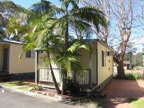 Palm Beach Caravan Park - Tourism Canberra 5
