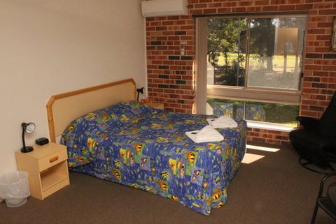 Golf View Motel - Tourism Canberra 2