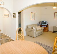 Peel Cottage - Ballarat Miners Cottages - Tourism Canberra