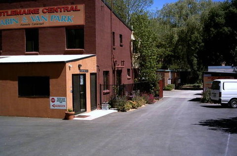 Castlemaine Central Cabin & Van Park - Tourism Canberra 2