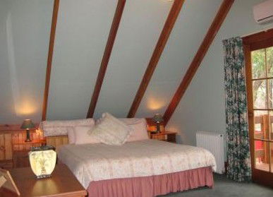 Warrenmang Vineyard & Resort - Tourism Canberra 1