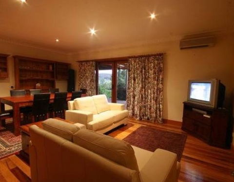 Elouera - Tourism Canberra 1