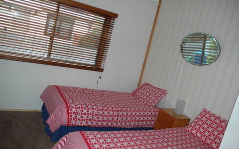A Lake House At Burrill Lake - Tourism Canberra 2