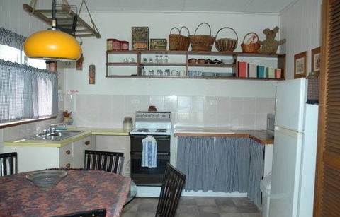A Lake House At Burrill Lake - Tourism Canberra 4
