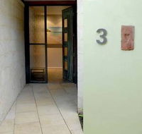 By the Beach B and B Holiday Apartments - Tourism Canberra