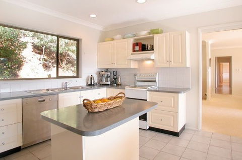 Barefoot Oasis Bangalow - Tourism Canberra 0