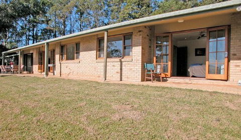Barefoot Oasis Bangalow - Tourism Canberra 4