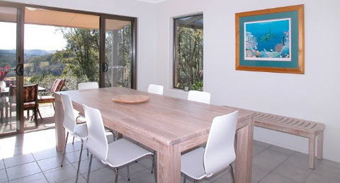 Barefoot Oasis Bangalow - Tourism Canberra 5