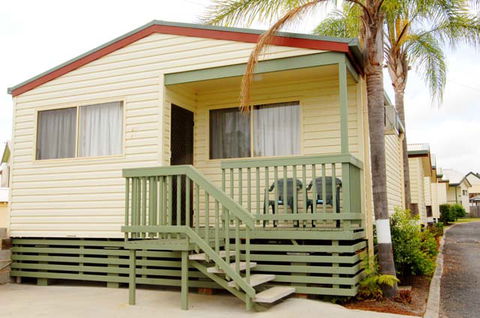 Maclean Riverside Caravan Park - Tourism Canberra 0