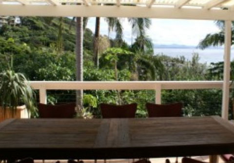 Beach House At Wategos - Tourism Canberra 5